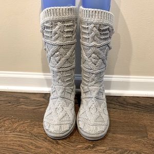 Ugg Grey Knit Boots Size 6